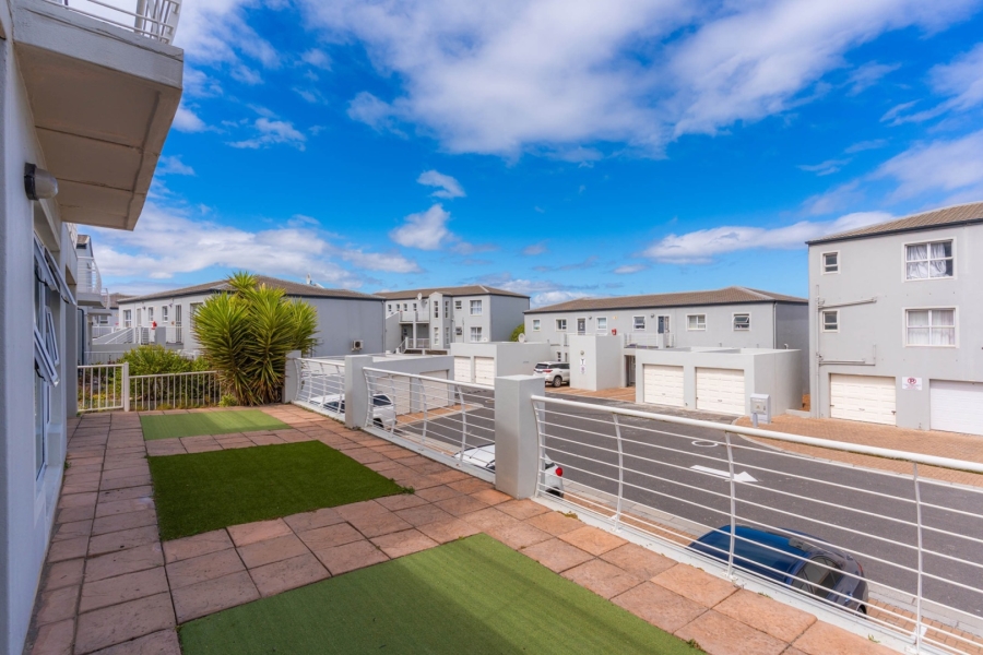 3 Bedroom Property for Sale in Big Bay Western Cape